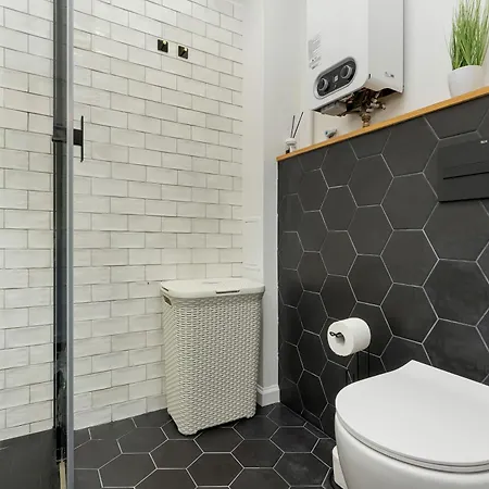 Daire Modern Close To Oliwski Park By Renters Gdansk