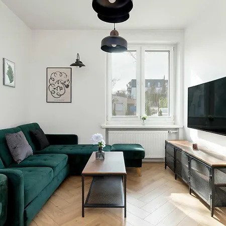 Modern Close To Oliwski Park By Renters Apartment *