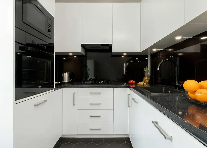 Modern Close To Oliwski Park By Renters Gdansk