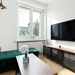 아파트 Modern Close To Oliwski Park By Renters 그단스크