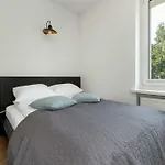 Modern Close To Oliwski Park By Renters 아파트 *